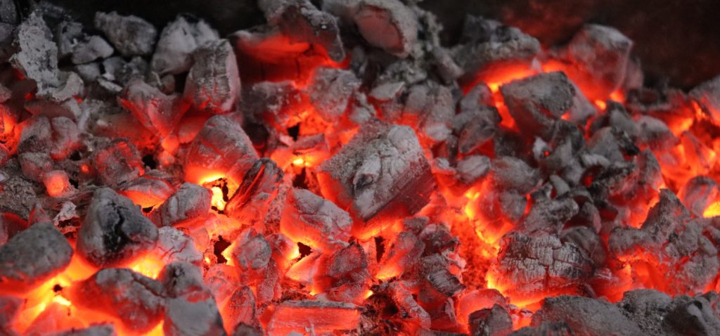 Płonący węgiel